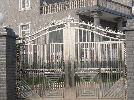 不銹鋼大門(mén)